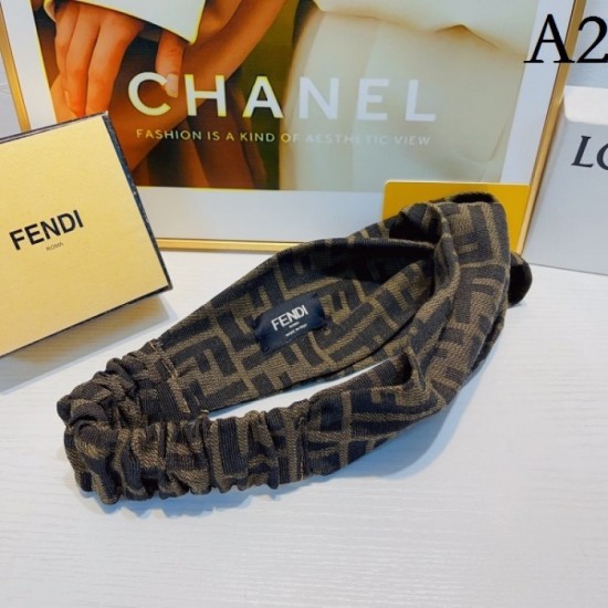 In a relaxed atmosphere hair ornament 2023SS FENDI Fendi In a relaxed atmosphere hair ornament 2023SS FENDI Fendi